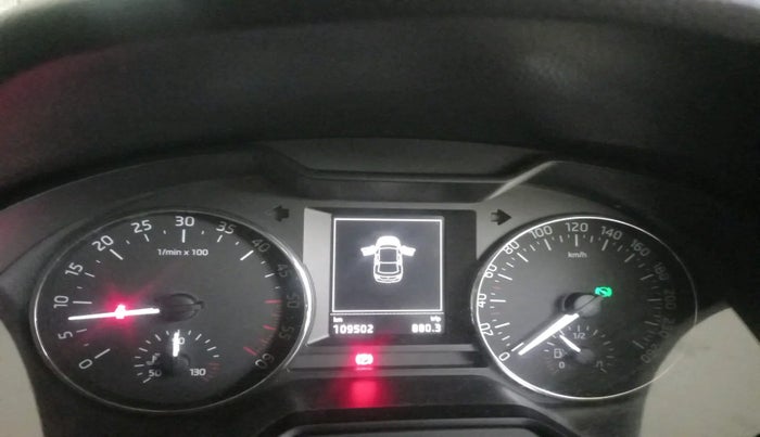 2013 Skoda Octavia AMBITION 2.0 TDI AT, Diesel, Automatic, 1,09,502 km, interior