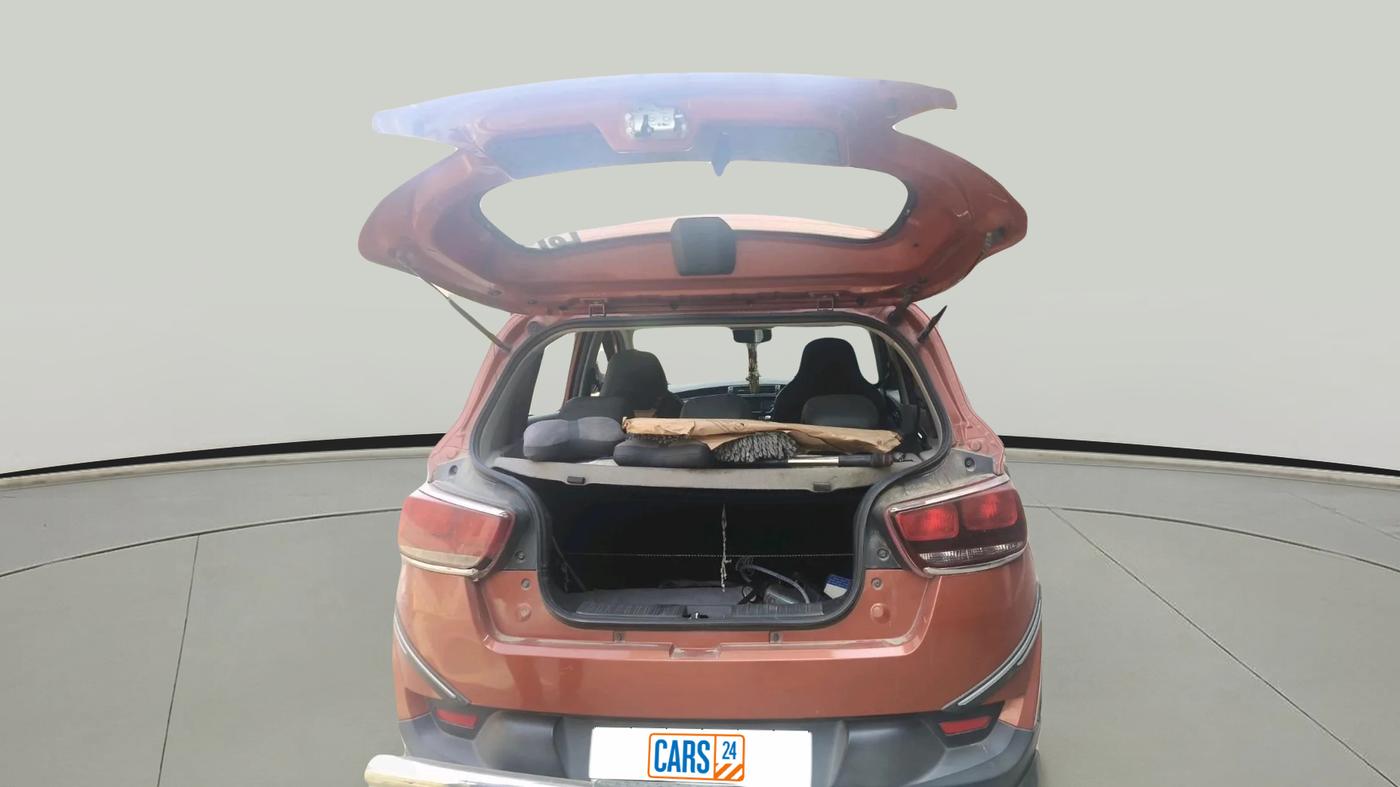 2017 Mahindra Kuv100 K6 6 STR, Petrol, Manual, 79,175 km, exterior