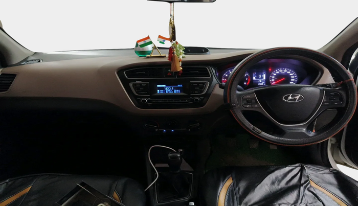 2020 Hyundai Elite i20 MAGNA PLUS 1.2, Petrol, Manual, 1,28,351 km, interior
