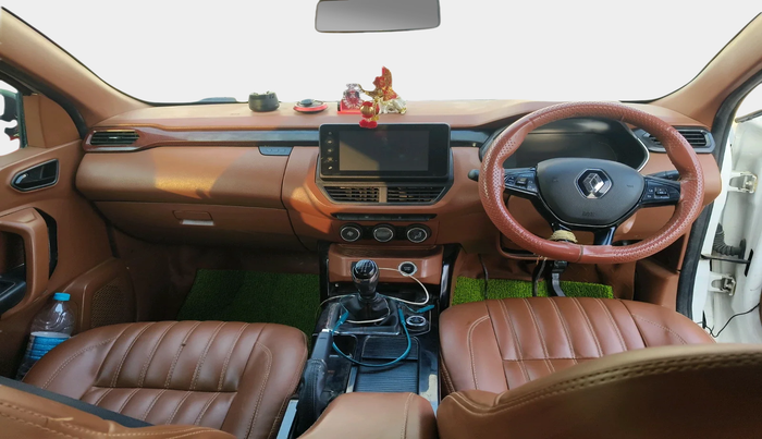 2022 Renault Kiger RXZ MT, Petrol, Manual, 46,488 km, interior