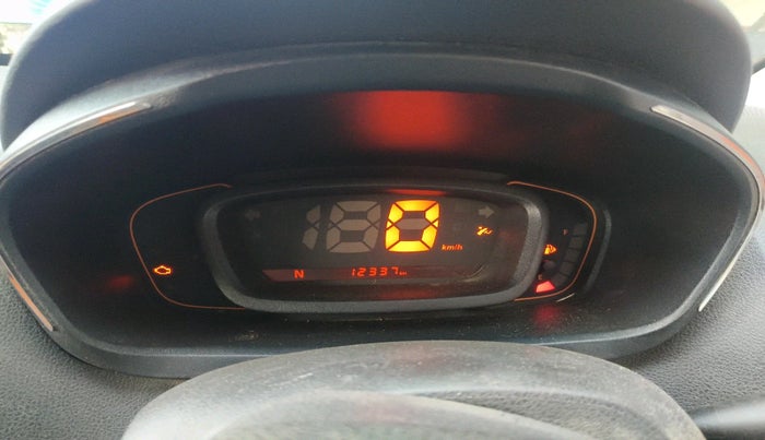 2017 Renault Kwid CLIMBER 1.0 AMT, Petrol, Automatic, 12,337 km, interior