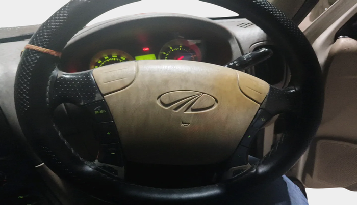 2013 Mahindra Scorpio VLX 2WD BS-III, Diesel, Manual, 1,52,068 km, interior