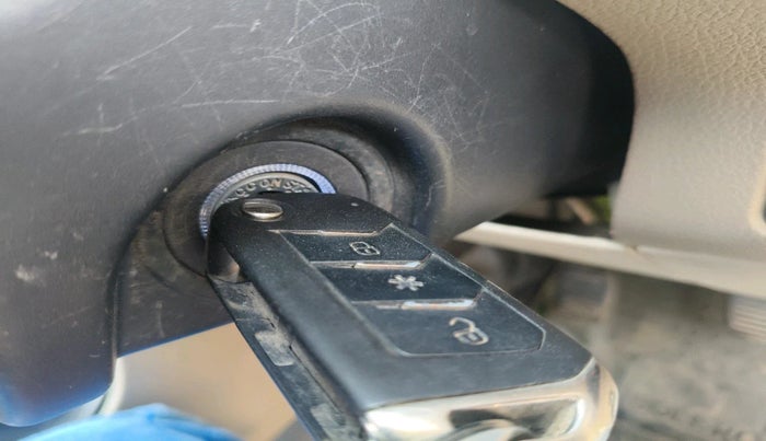 2022 Mahindra BOLERO NEO N 8, Diesel, Manual, 49,532 km, interior