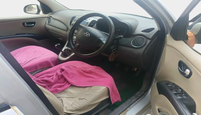 2013 Hyundai i10 SPORTZ 1.2, Petrol, Manual, 1,26,007 km, interior