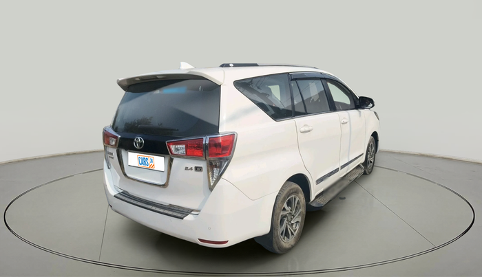 2024 Toyota Innova Crysta GX Plus 8 STR, Diesel, Manual, 39,261 km, exterior