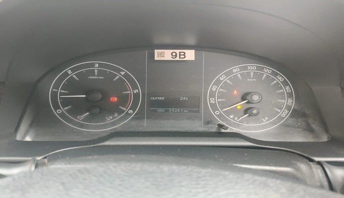 2024 Toyota Innova Crysta GX Plus 8 STR, Diesel, Manual, 39,261 km, interior