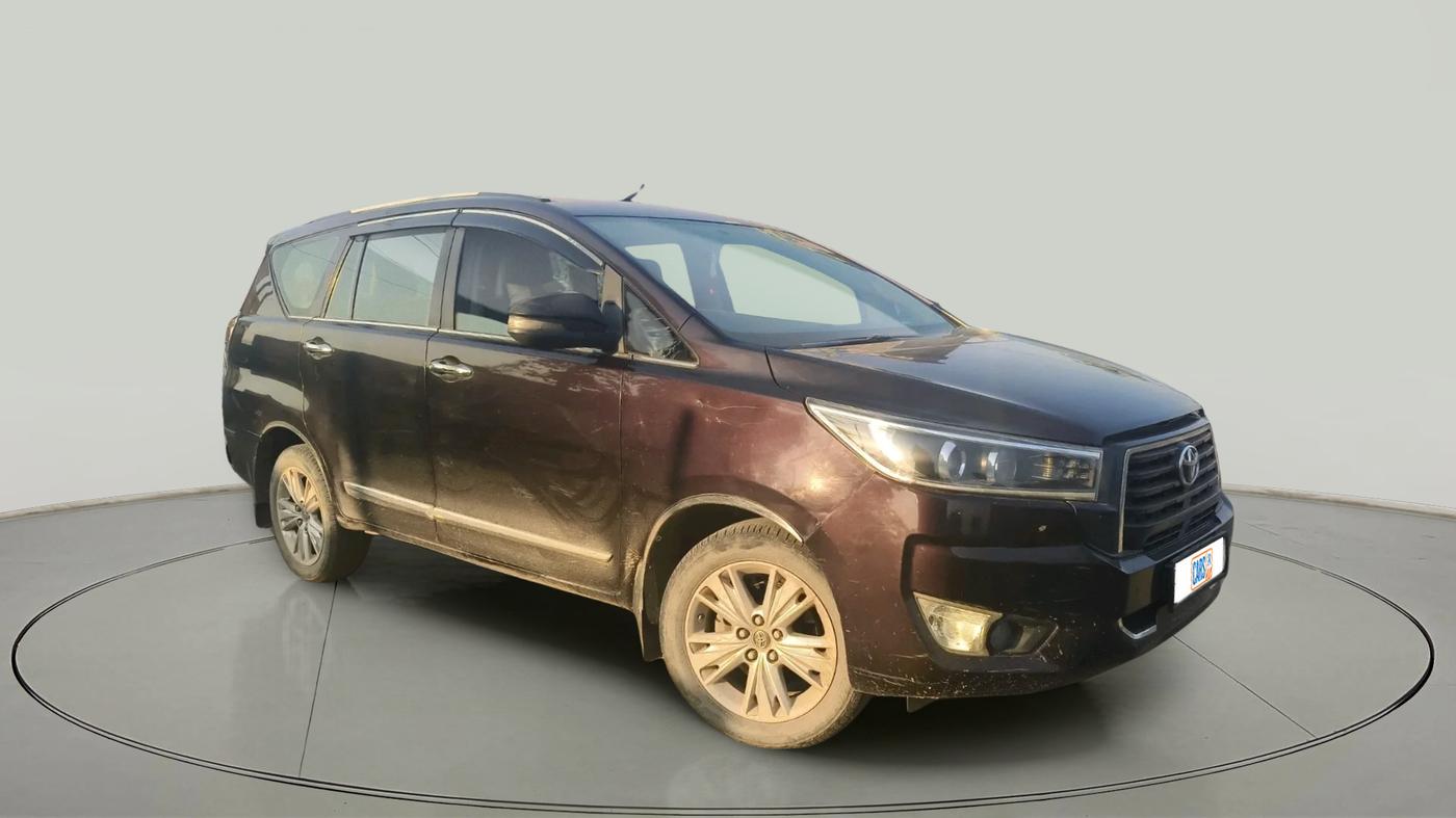 2017 Toyota Innova Crysta 2.4 ZX 7 STR, Diesel, Manual, 65,524 km, exterior