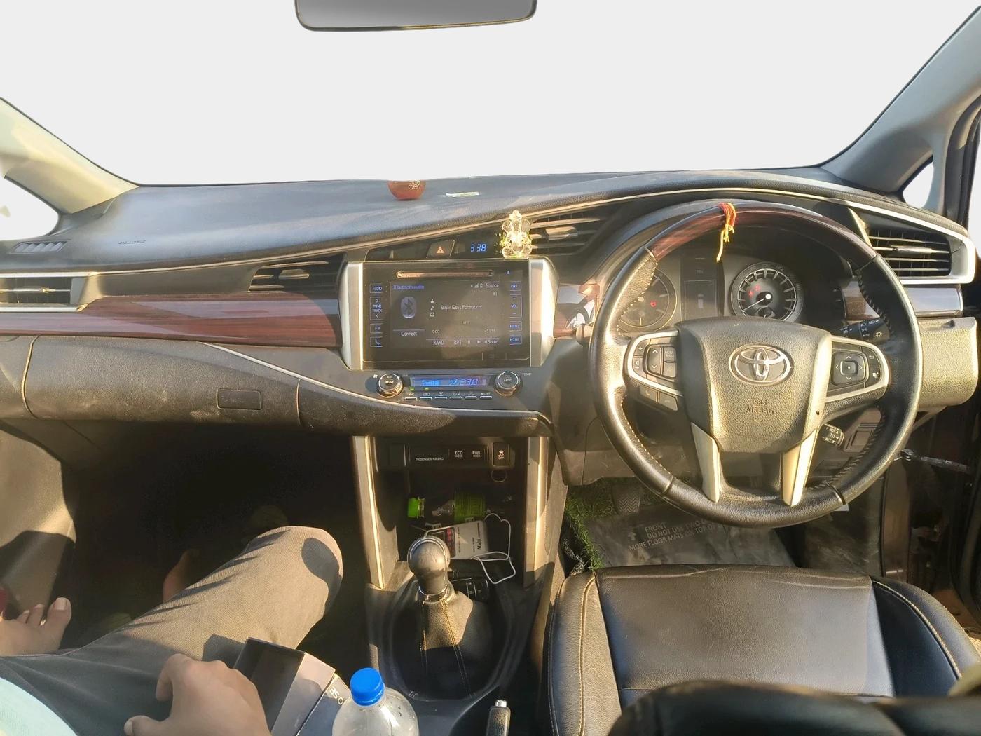 2017 Toyota Innova Crysta 2.4 ZX 7 STR, Diesel, Manual, 65,524 km, interior