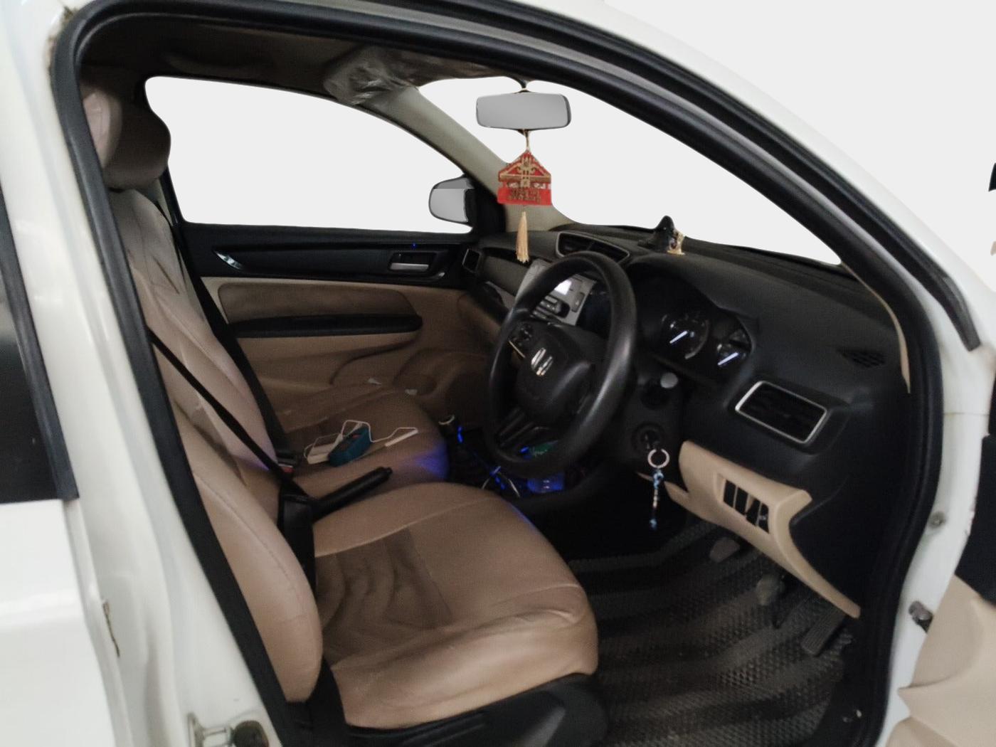 2019 Honda Amaze 1.5L I-DTEC S, Diesel, Manual, 74,000 km, interior