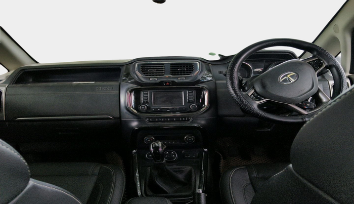 2017 Tata Hexa XT 4X2 6 STR, Diesel, Manual, 89,663 km, interior