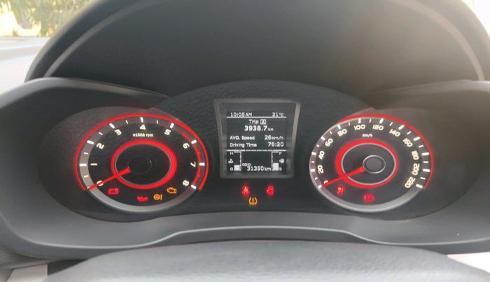2019 Mahindra XUV300 W8 (O) 1.2 PETROL, Petrol, Manual, 31,350 km, interior