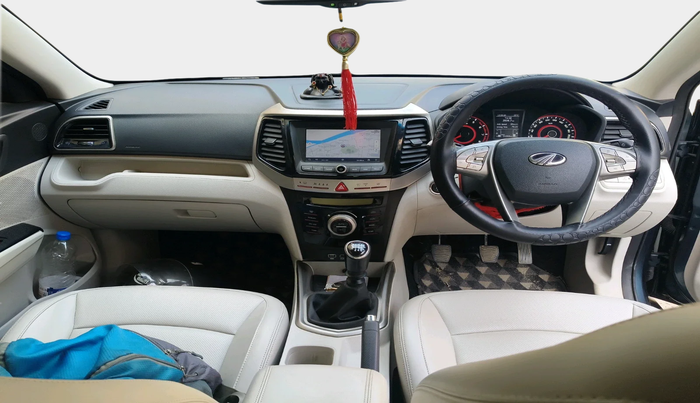 2019 Mahindra XUV300 W8 (O) 1.2 PETROL, Petrol, Manual, 31,350 km, interior