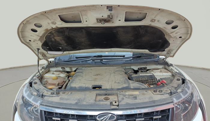 2020 Mahindra XUV500 W7, Diesel, Manual, 47,597 km, exterior