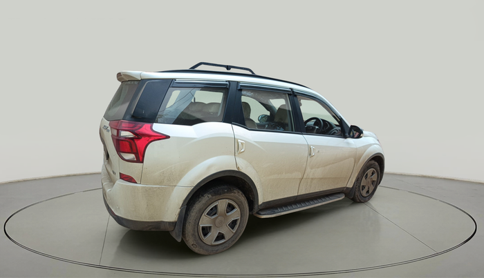 2020 Mahindra XUV500 W7, Diesel, Manual, 47,597 km, exterior