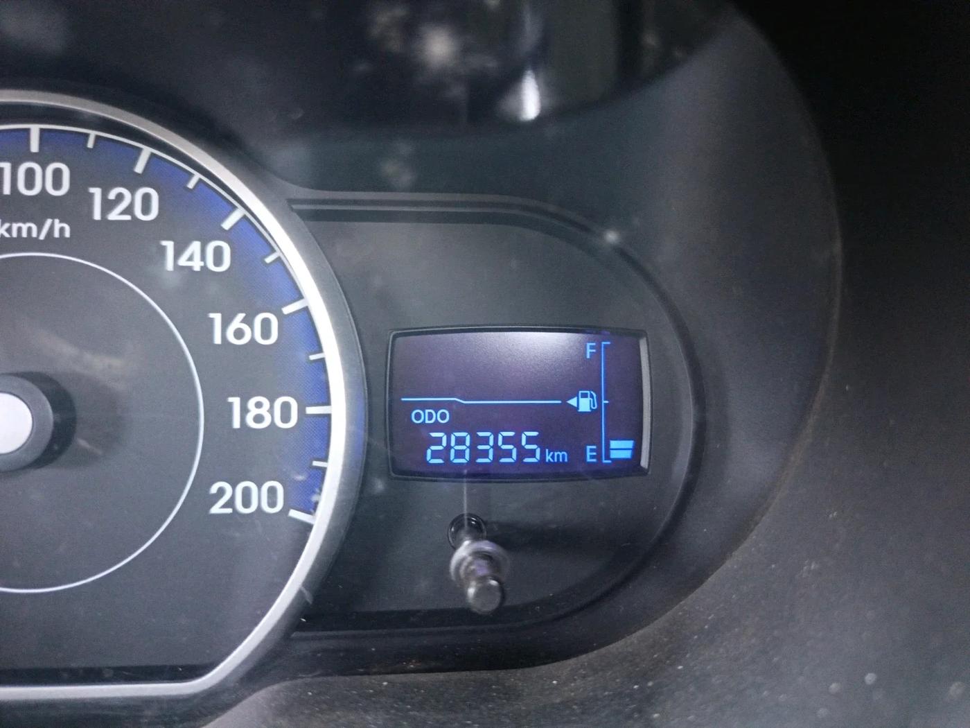 2010 Hyundai i10 MAGNA 1.1, Petrol, Manual, 28,700 km, interior