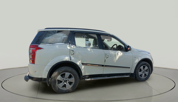 2013 Mahindra XUV500 W8, Diesel, Manual, 1,73,572 km, exterior