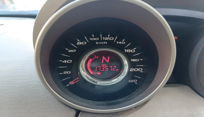 2013 Mahindra XUV500 W8, Diesel, Manual, 1,73,572 km, interior