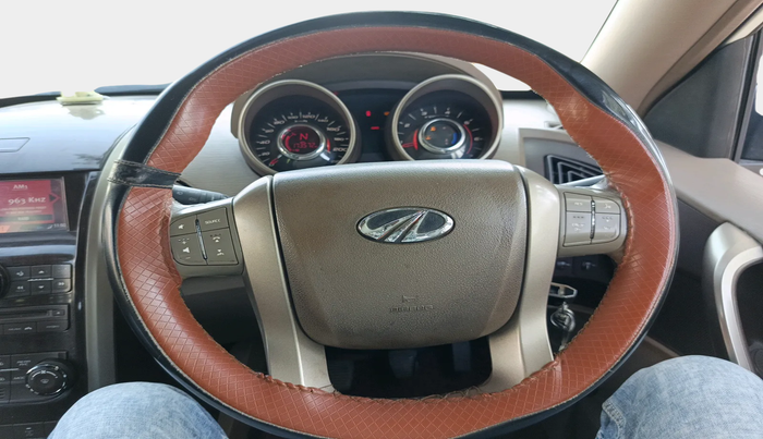 2013 Mahindra XUV500 W8, Diesel, Manual, 1,73,572 km, interior