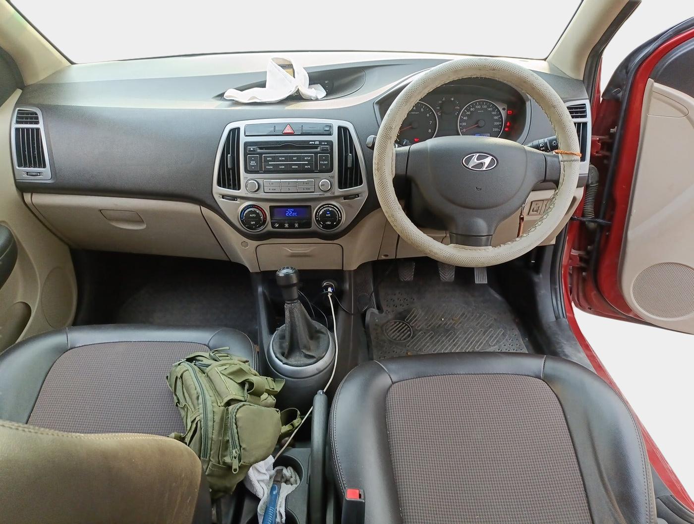2013 Hyundai i20 MAGNA (O) 1.2, Petrol, Manual, 59,629 km, interior