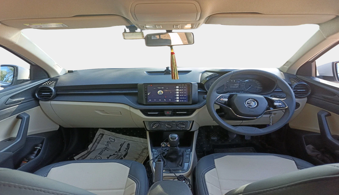 2022 Skoda SLAVIA STYLE 1.0L TSI MT, Petrol, Manual, 18,147 km, interior