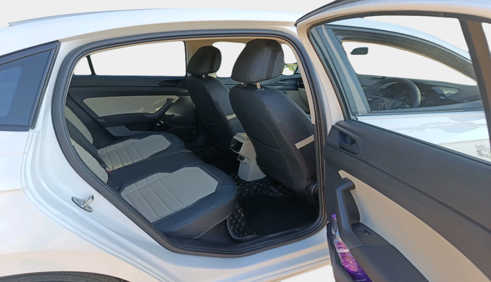 2022 Skoda SLAVIA STYLE 1.0L TSI MT, Petrol, Manual, 18,147 km, interior