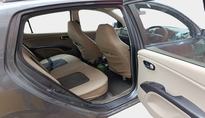 2013 Hyundai i10 MAGNA 1.1, Petrol, Manual, 92,996 km, interior