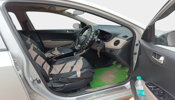 2016 Hyundai Grand i10 SPORTZ 1.2 KAPPA VTVT, Petrol, Manual, 63,049 km, interior