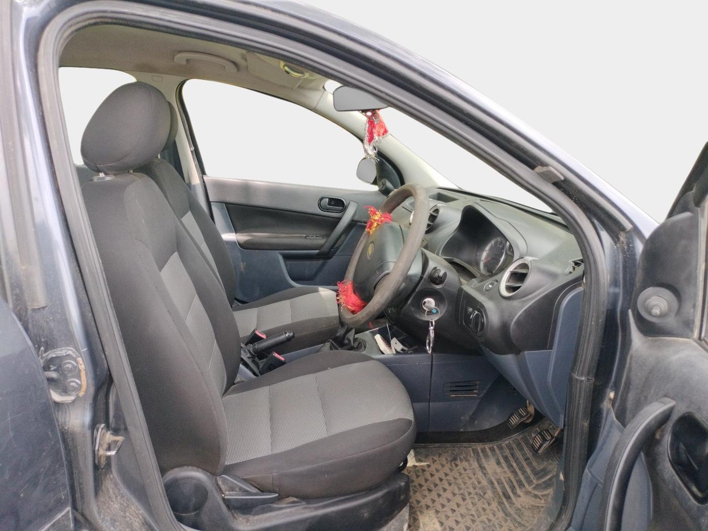 2012 Ford Fiesta Classic LXI 1.6 PETROL, Petrol, Manual, 86,182 km, interior