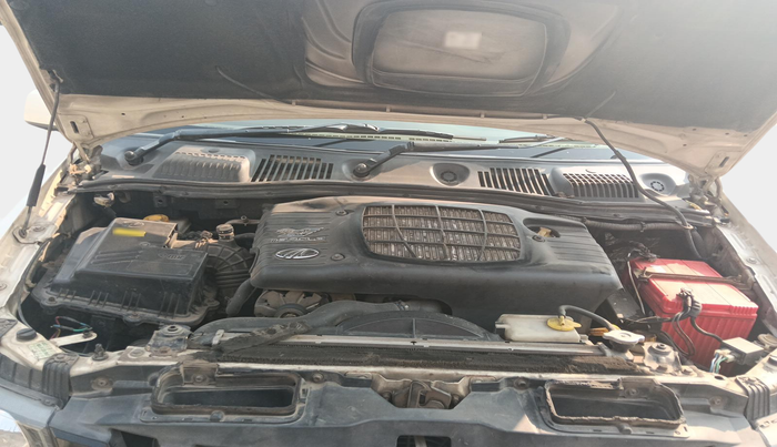 2012 Mahindra Xylo E8 BS-III, Diesel, Manual, 1,48,226 km, exterior