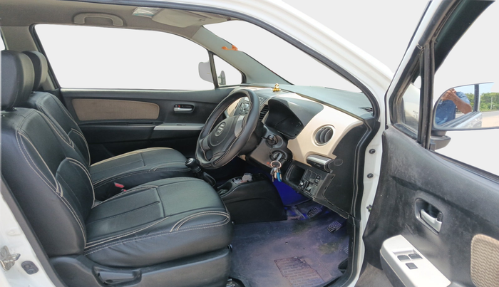 2017 Maruti Wagon R 1.0 LXI, Petrol, Manual, 60,167 km, interior