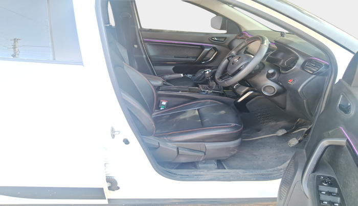 2023 Renault Kiger RXZ MT, Petrol, Manual, 20,165 km, interior