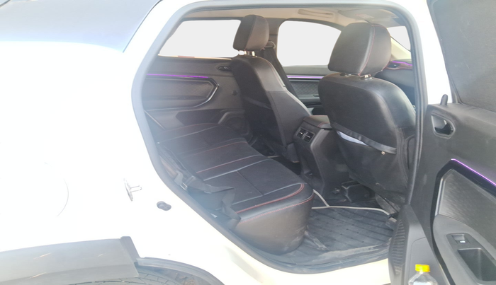 2023 Renault Kiger RXZ MT, Petrol, Manual, 20,165 km, interior