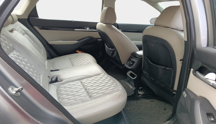 2019 KIA SELTOS HTX PLUS 1.5 DIESEL, Diesel, Manual, 1,17,894 km, interior