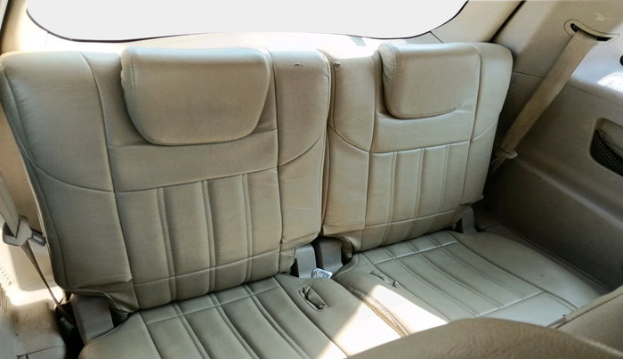 2017 Mahindra XUV500 W6, Diesel, Manual, 80,174 km, interior