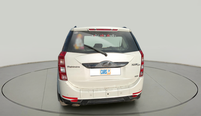 2015 Mahindra XUV500 W8, Diesel, Manual, 1,82,490 km, exterior