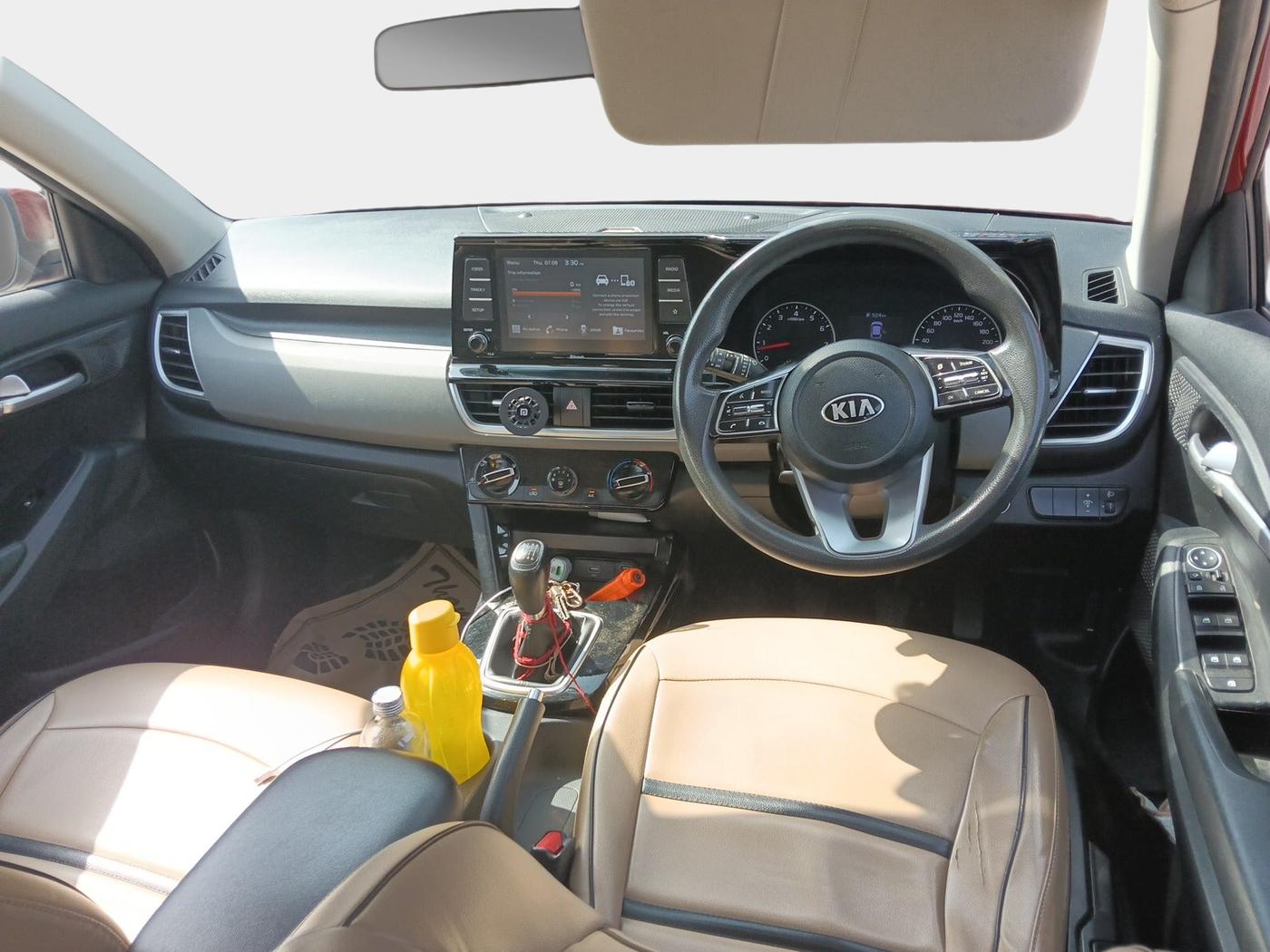2019 KIA SELTOS HTK PLUS 1.5, Petrol, Manual, 1,19,519 km, interior