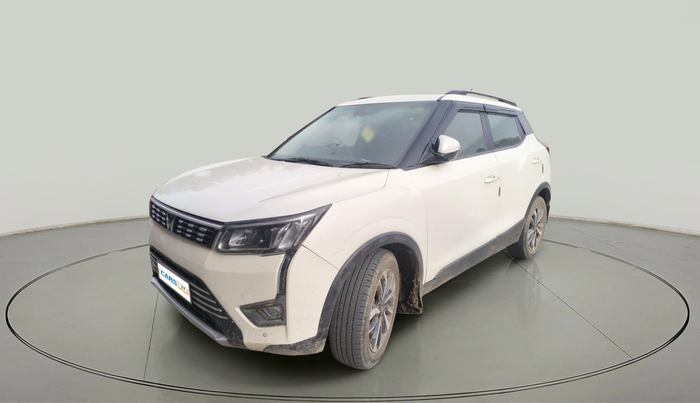 2021 Mahindra XUV300 W8 (O) 1.5 DIESEL, Diesel, Manual, 1,60,346 km, exterior