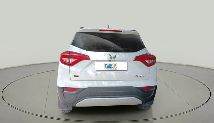 2023 Mahindra XUV300 W8 1.2 PETROL, Petrol, Manual, 18,396 km, exterior