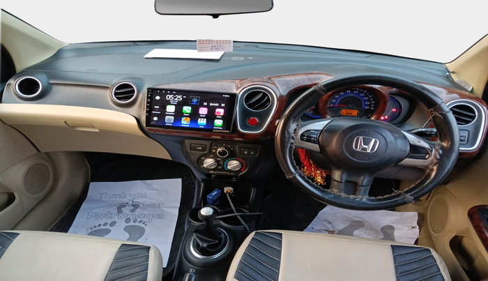 2014 Honda Mobilio 1.5L I-DTEC V, Diesel, Manual, 2,18,049 km, interior