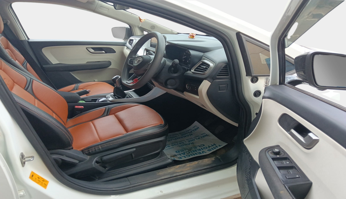 2023 Tata ALTROZ XZ DIESEL, Diesel, Manual, 42,228 km, interior