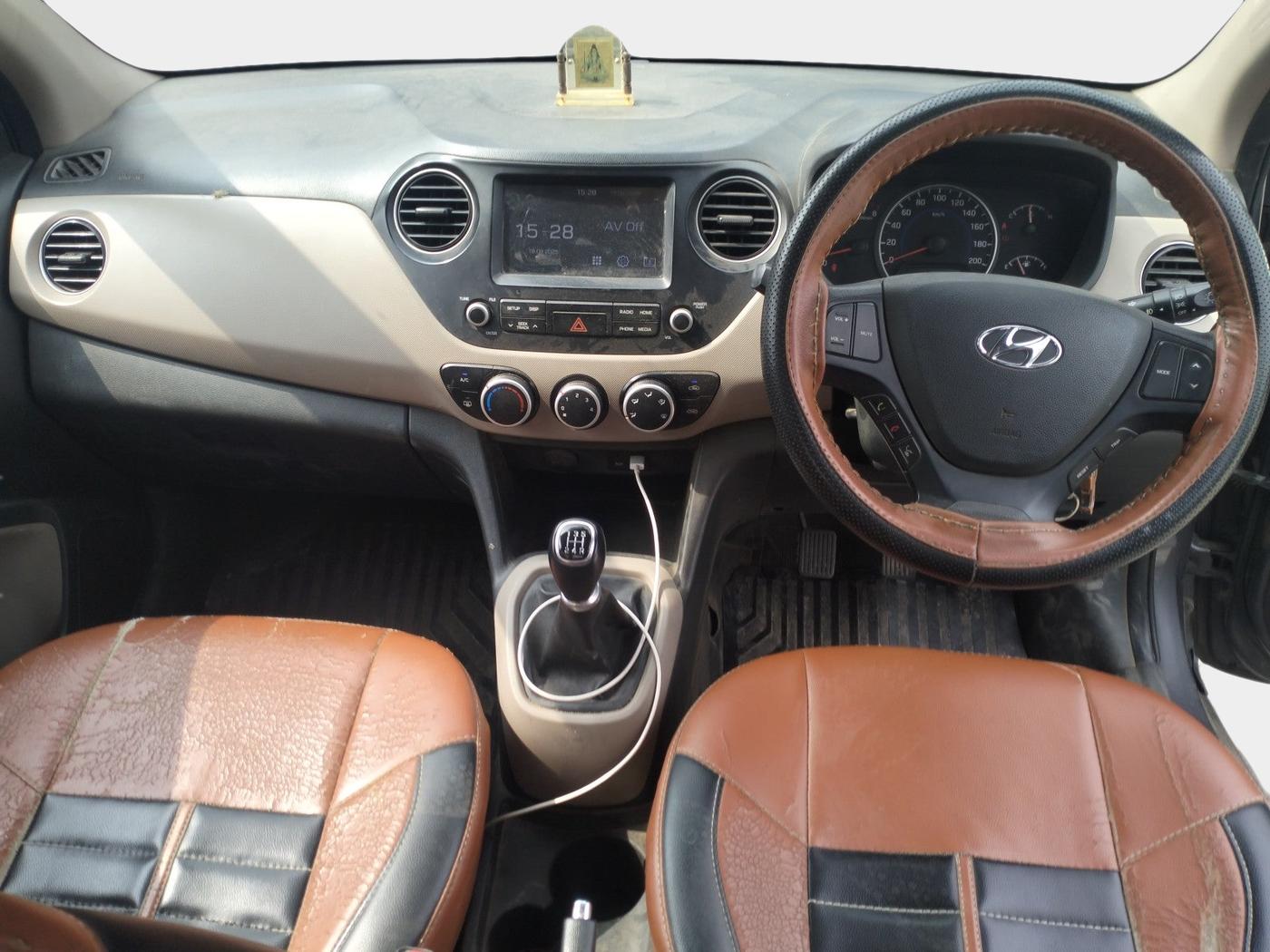 2018 Hyundai Grand i10 SPORTZ 1.2 KAPPA VTVT, Petrol, Manual, 1,49,900 km, interior