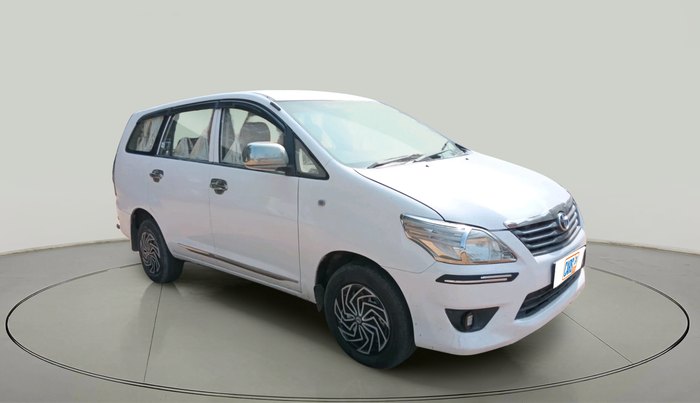 2013 Toyota Innova G1 2.5, Diesel, Manual, 2,70,000 km, exterior