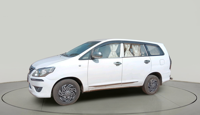 2013 Toyota Innova G1 2.5, Diesel, Manual, 2,70,000 km, exterior