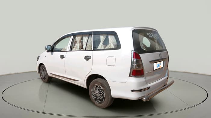 2013 Toyota Innova G1 2.5, Diesel, Manual, 2,70,000 km, exterior