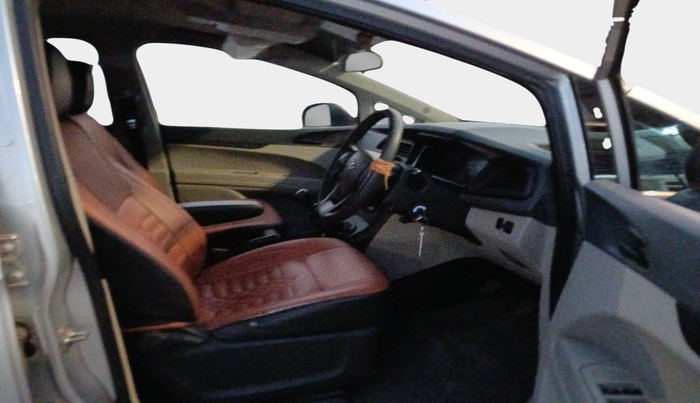 2019 Mahindra MARAZZO M2 8 STR, Diesel, Manual, 1,55,212 km, interior