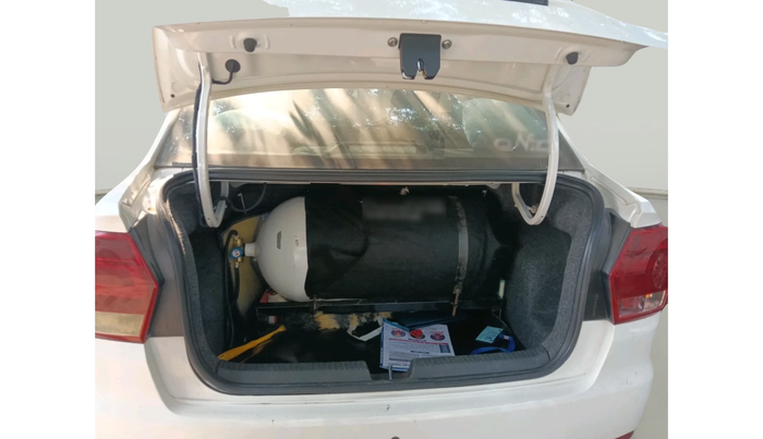 2017 Volkswagen Ameo TRENDLINE 1.2L, Petrol, Manual, 41,938 km, exterior