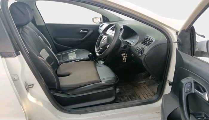 2017 Volkswagen Ameo TRENDLINE 1.2L, Petrol, Manual, 41,938 km, interior