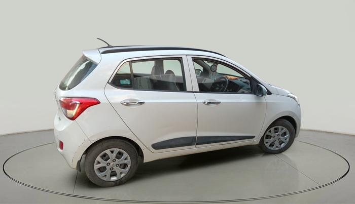 2014 Hyundai Grand i10 SPORTZ 1.2 KAPPA VTVT, Petrol, Manual, 2,00,711 km, exterior