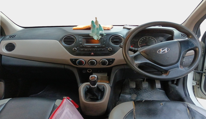 2014 Hyundai Grand i10 SPORTZ 1.2 KAPPA VTVT, Petrol, Manual, 2,00,711 km, interior