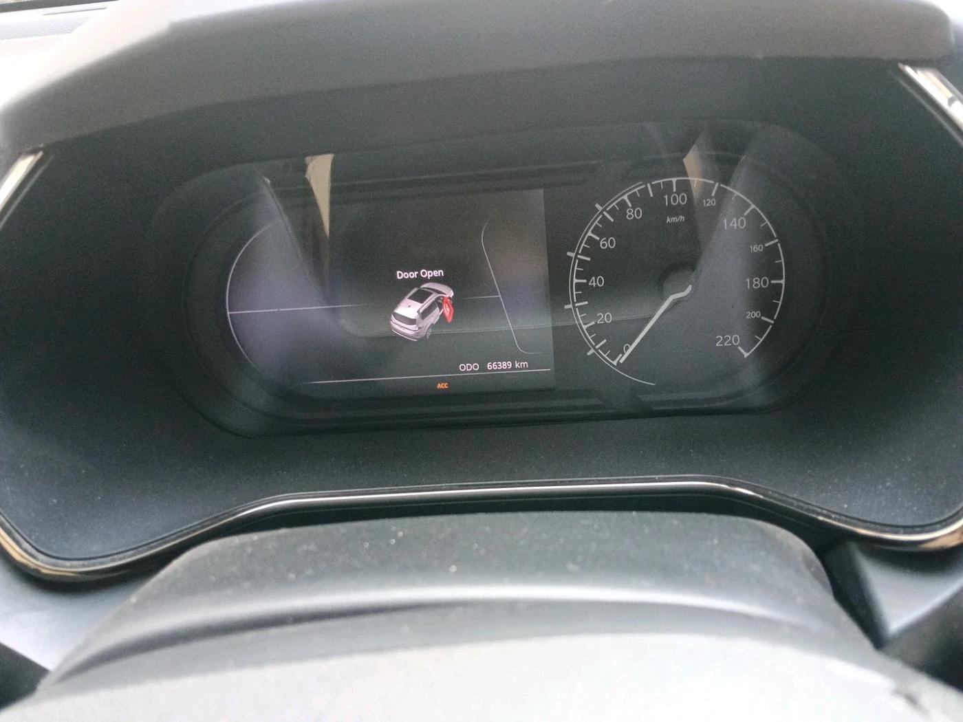 2022 Tata Safari XZ PLUS 6S ADVENTURE, Diesel, Manual, 66,389 km, interior